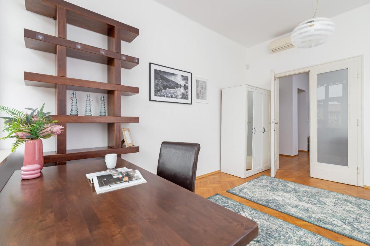 קרקוב Slowacki Avenue Family Apartments Cracow By Noclegi Renters מראה חיצוני תמונה
