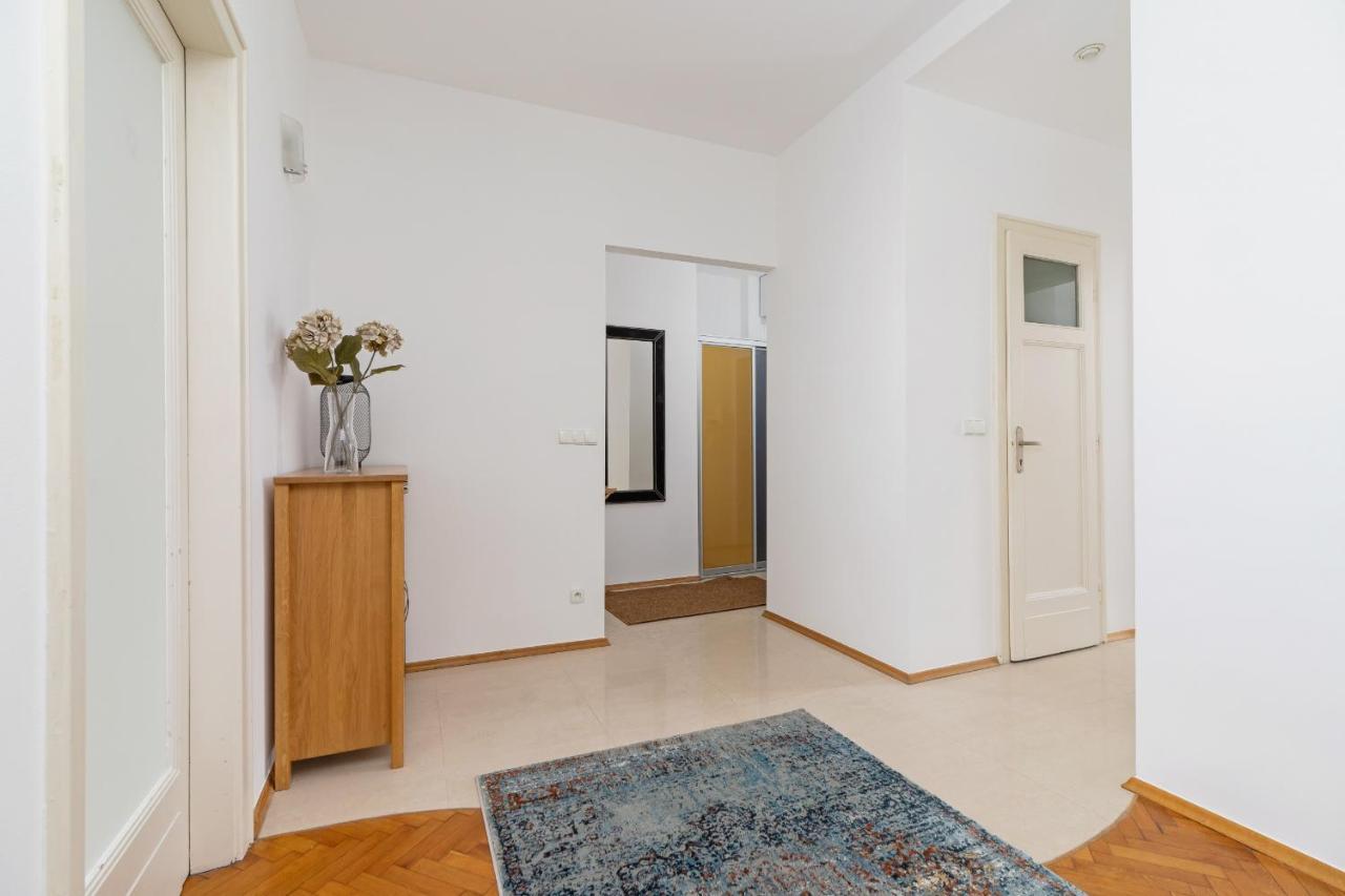 קרקוב Slowacki Avenue Family Apartments Cracow By Noclegi Renters מראה חיצוני תמונה