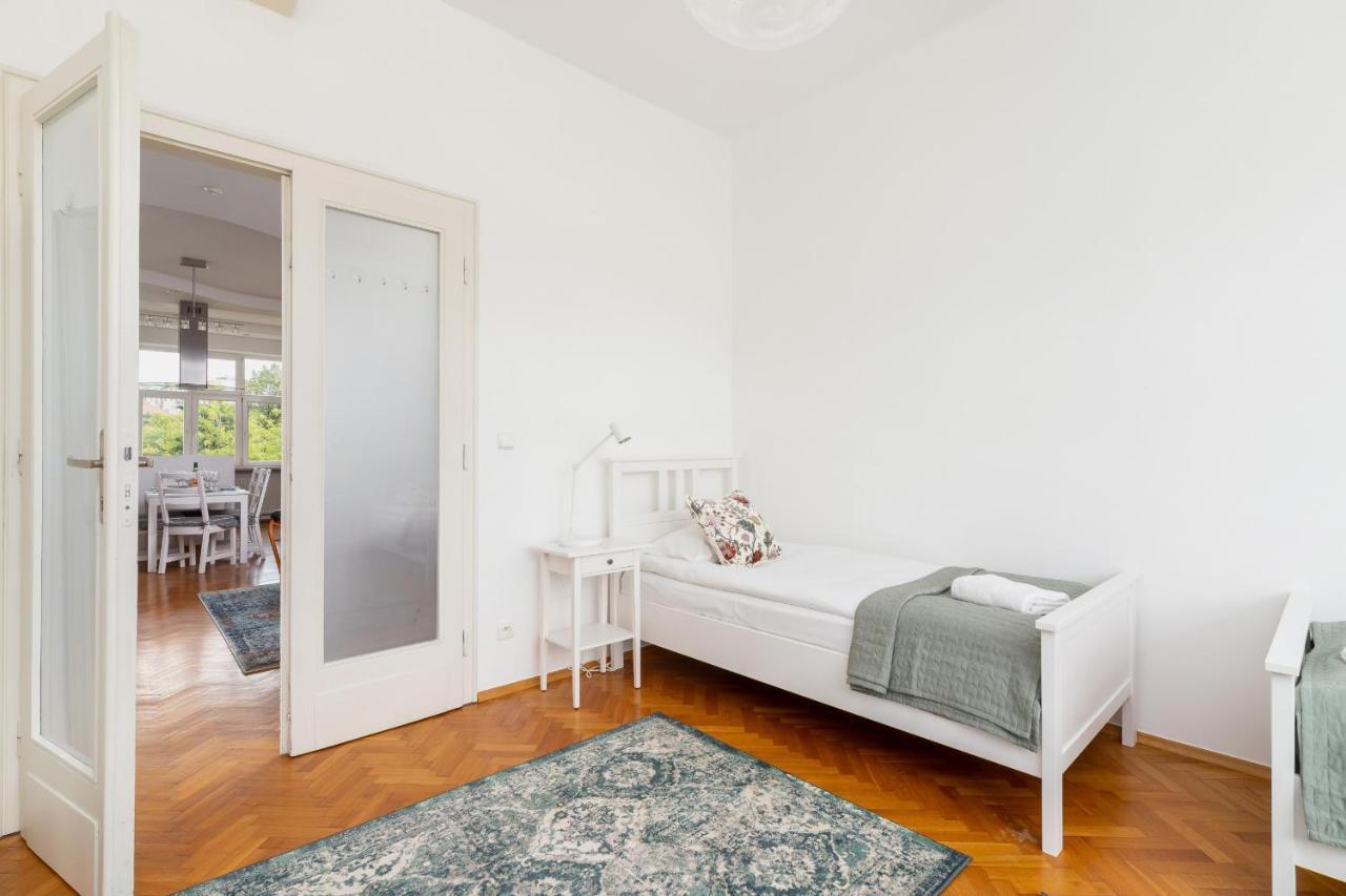קרקוב Slowacki Avenue Family Apartments Cracow By Noclegi Renters מראה חיצוני תמונה