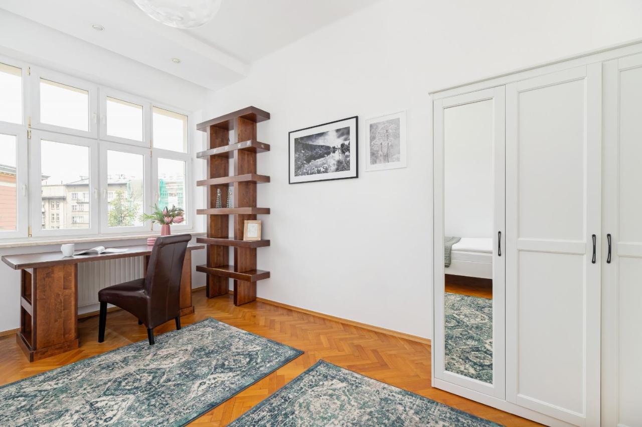 קרקוב Slowacki Avenue Family Apartments Cracow By Noclegi Renters מראה חיצוני תמונה